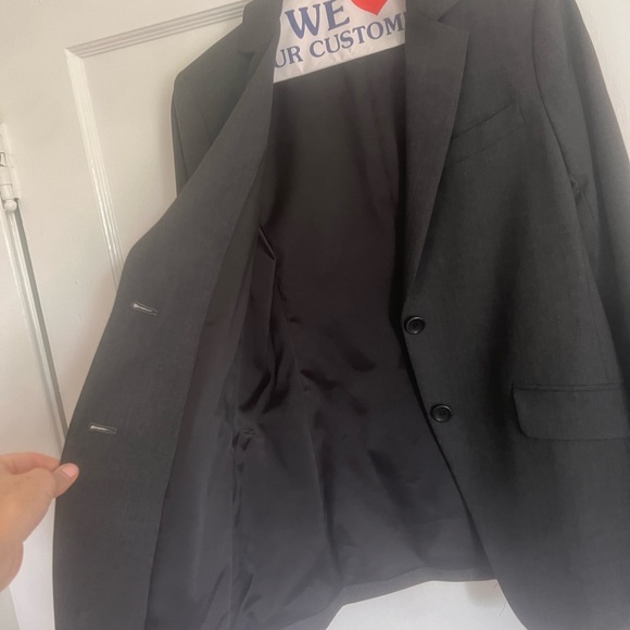 Theory gray 2 button blazer, size 2 - Picture 9 of 9